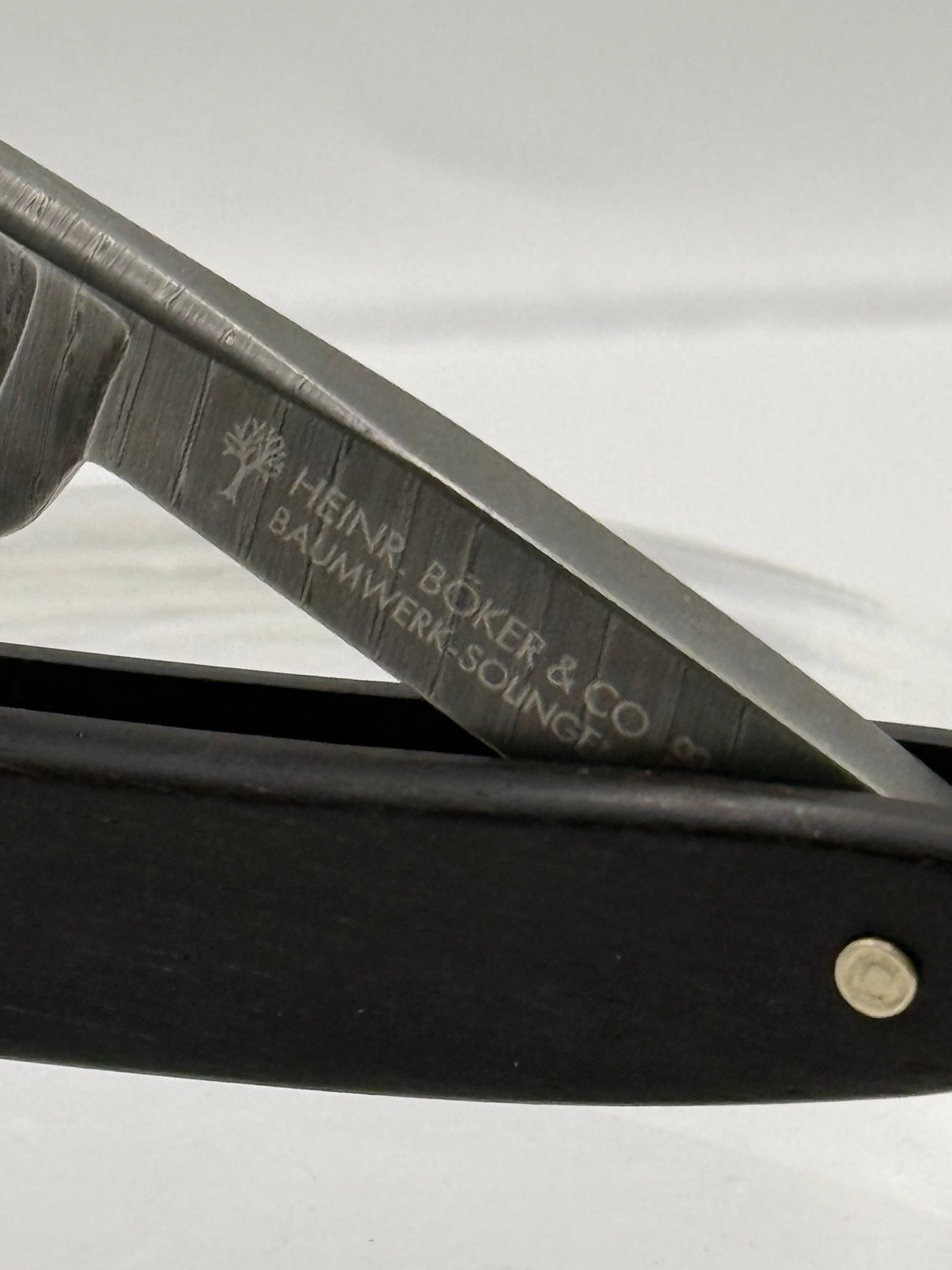 Böker Rasiermesser - Damast Ebenholz Rundkopf 5/8"