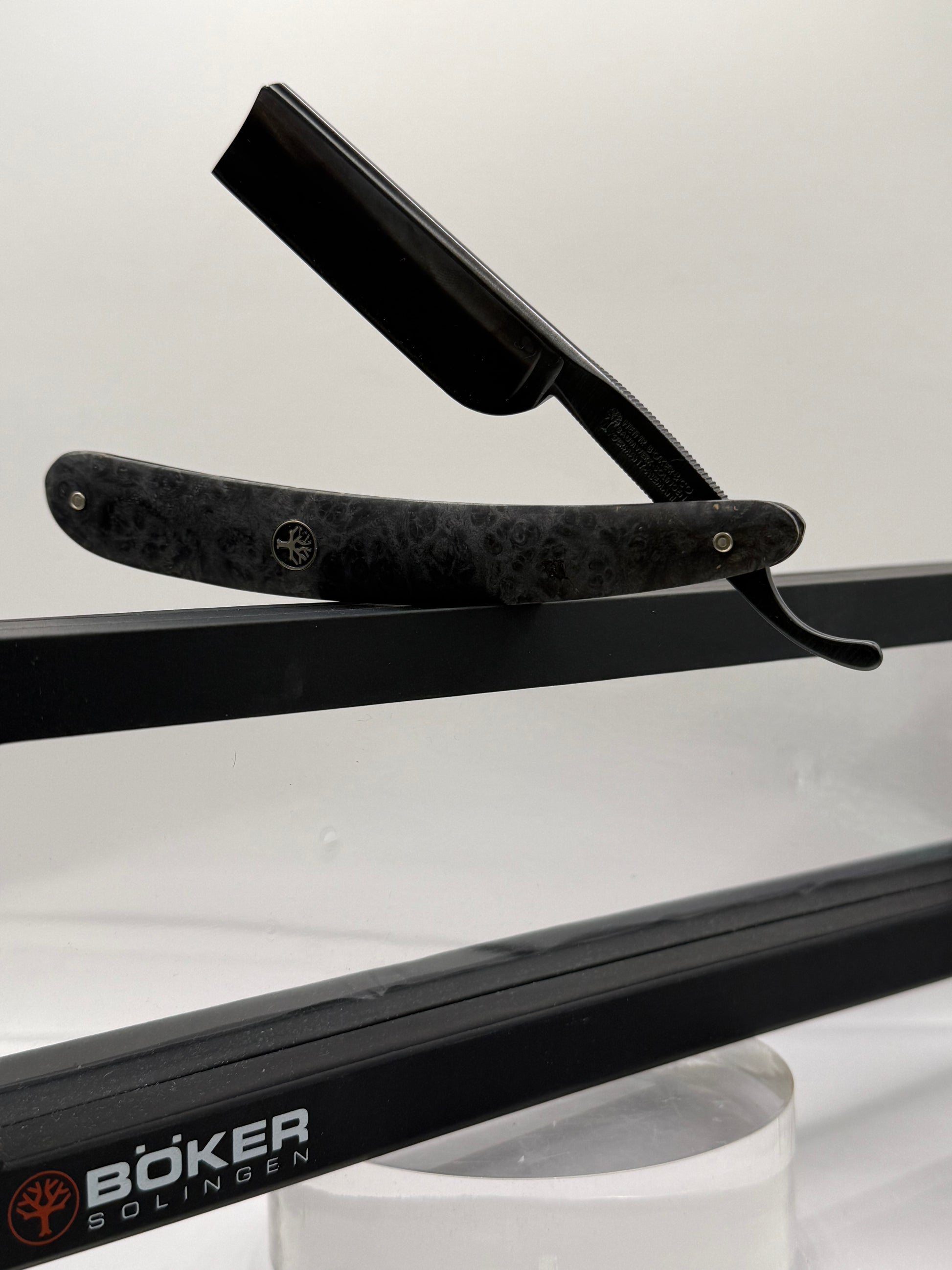 Böker Rasiermesser - Black Amboina 6/8"