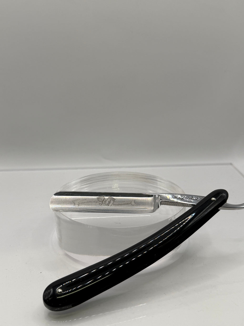 Ralf Aust Rasiermesser - Edition Rundkopf 5/8" in 4 Griffvarianten