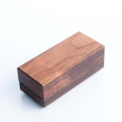 Razolution Nasenhaartrimmer in der Holzbox